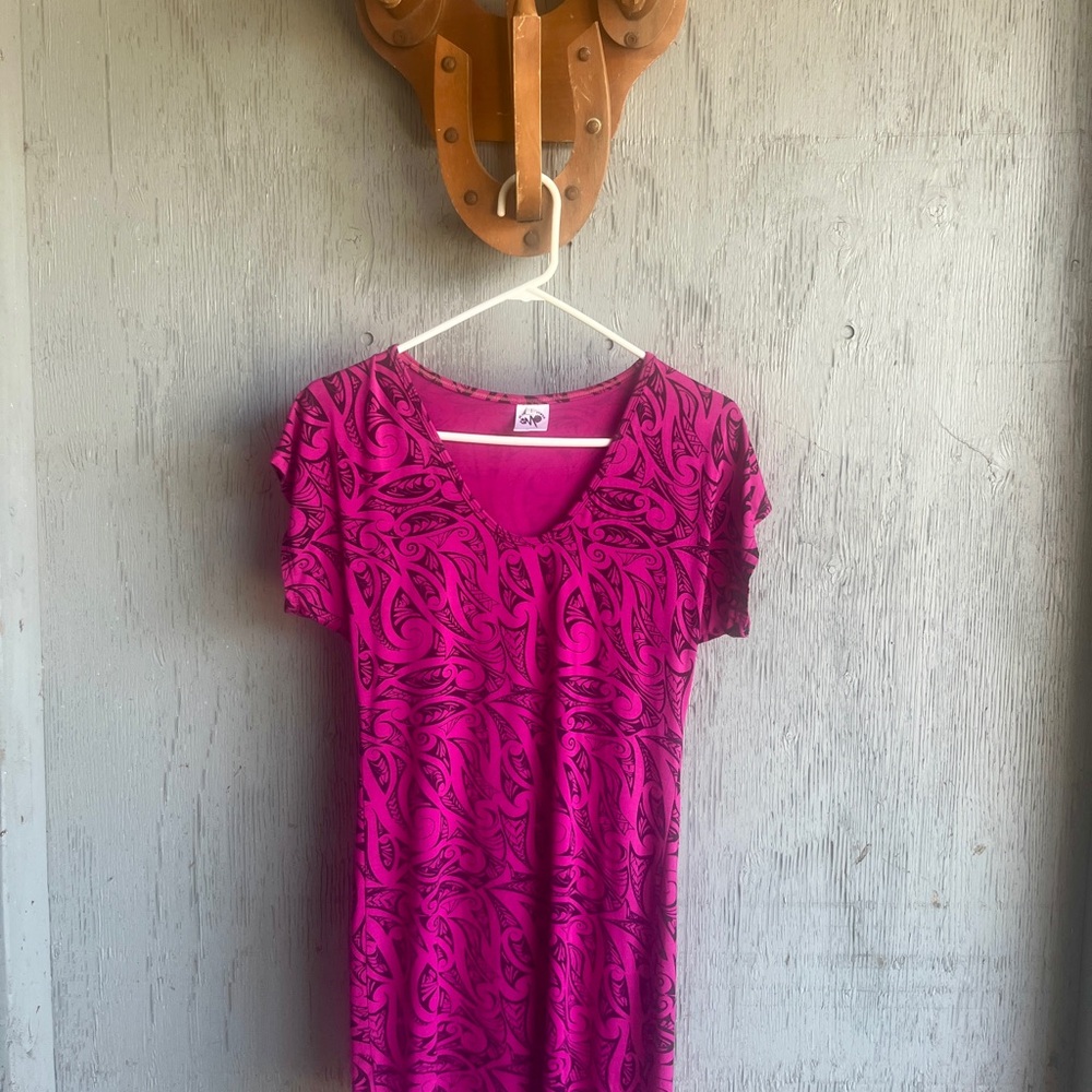 Missing Polynesia stretchy tshirt minidress